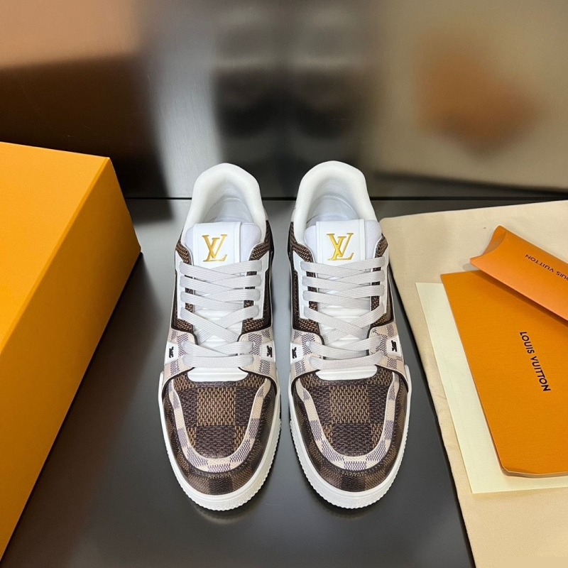 l**is V*t*n sneakers